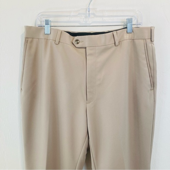 Travelsmart khaki pants - Picture 2 of 9